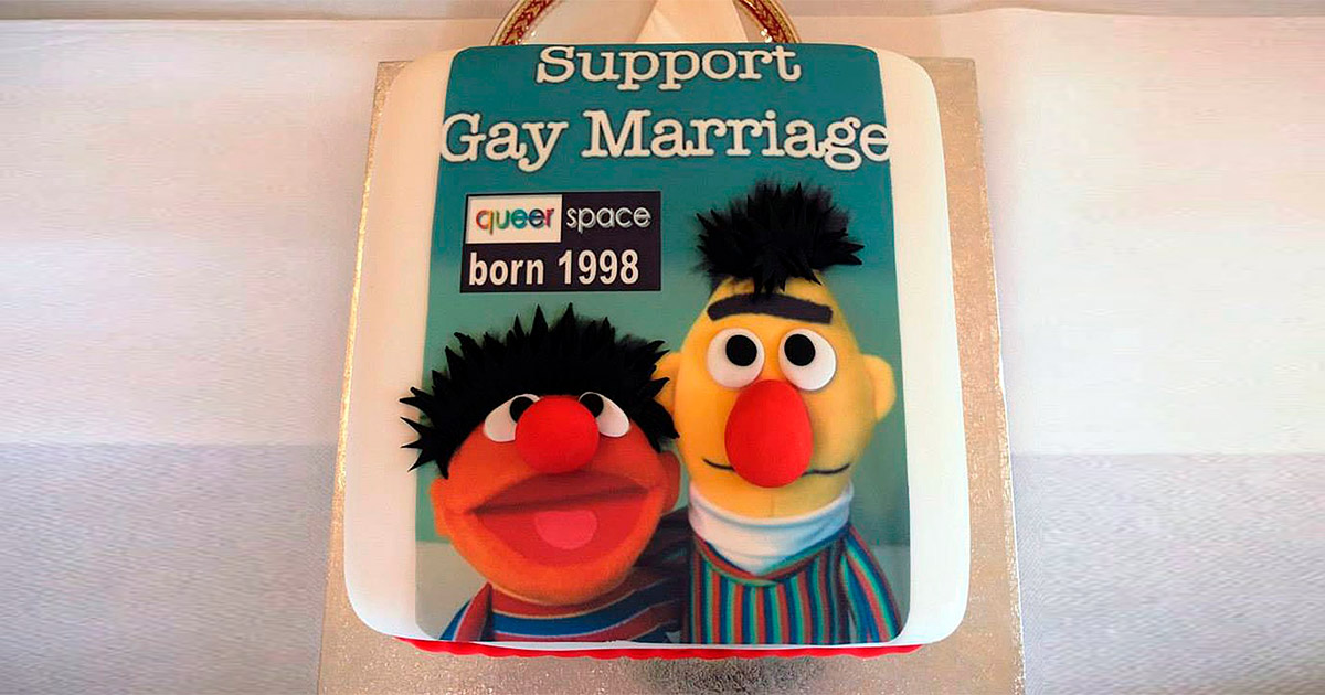 Гей-торт Ashers